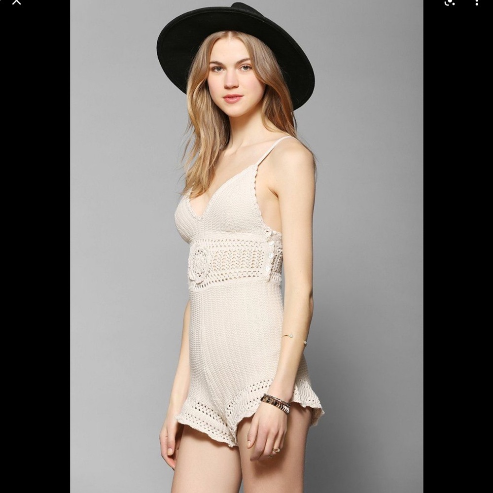 Urban outfitters kimchi blue ivory crochet romper